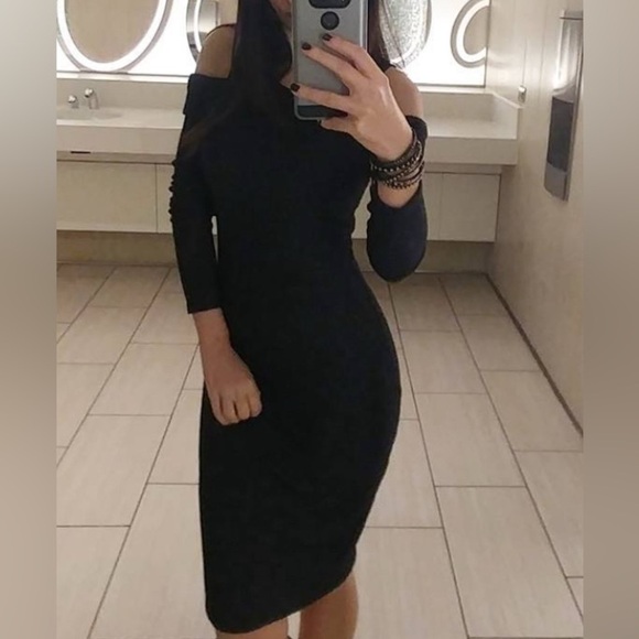 Derek Heart Gray Long Sleeve Cold Shoulder Dress Size M - Picture 1 of 4